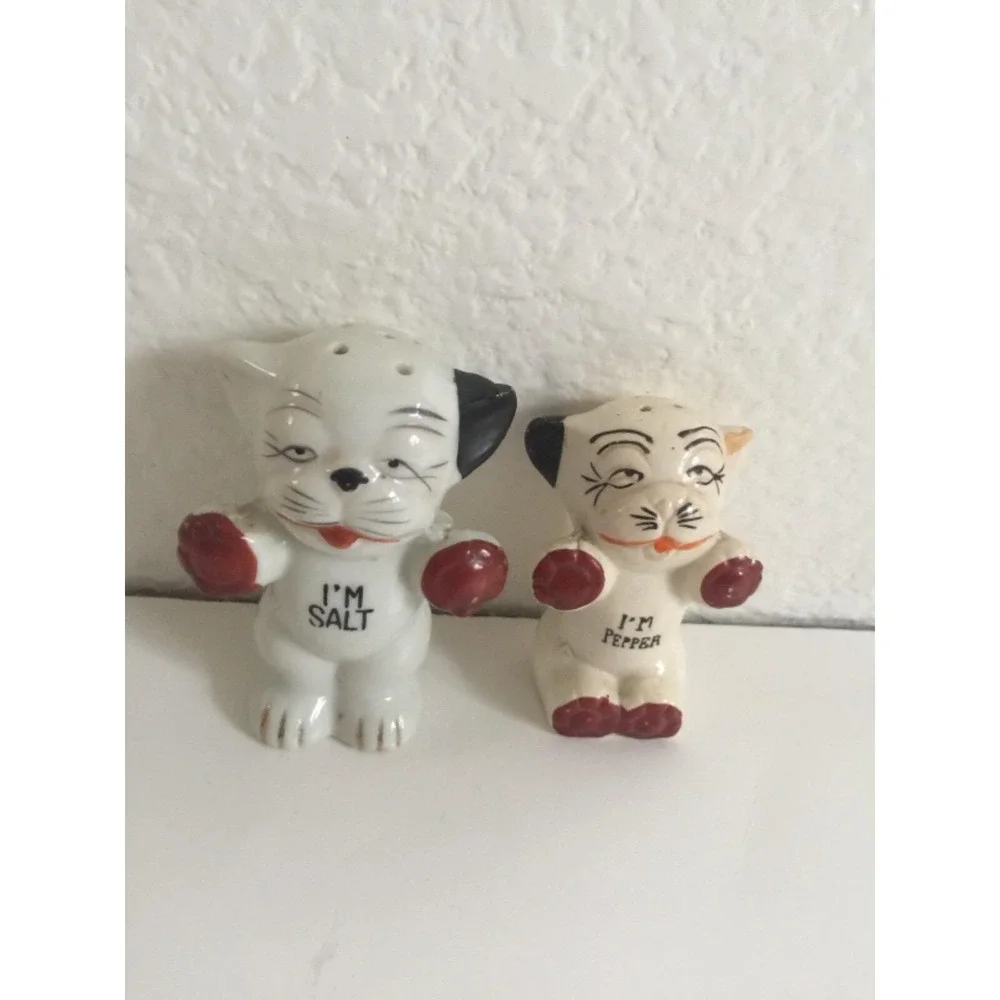 Vintage Pair I'm Salt I'm Pepper Bull Dog Salt and Pepper Shakers French bulldog